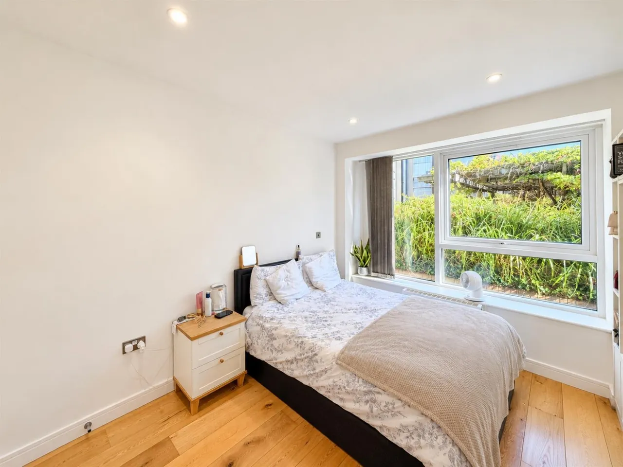 Lampton Road, Hounslow, TW3, photo 3