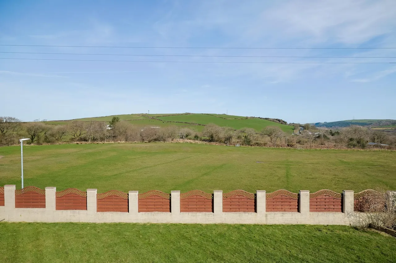 Clos-Y-Parc, Five Roads, photo 22