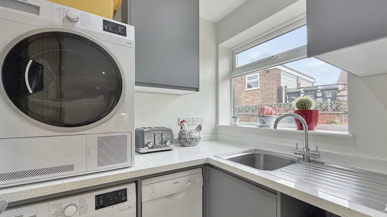 Grange Lane, Warminster, photo 9