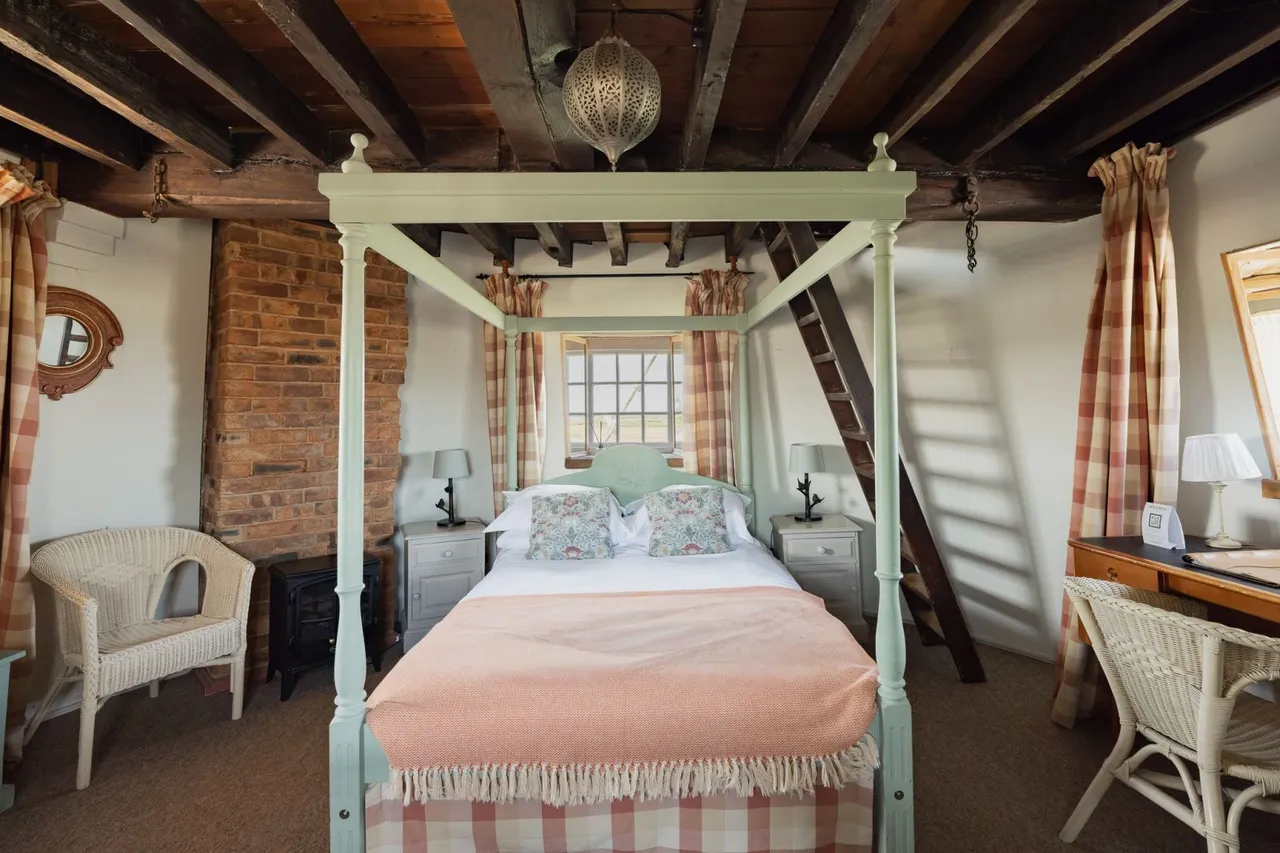 Cley, Holt, Norfolk, NR25 7RP, photo 11