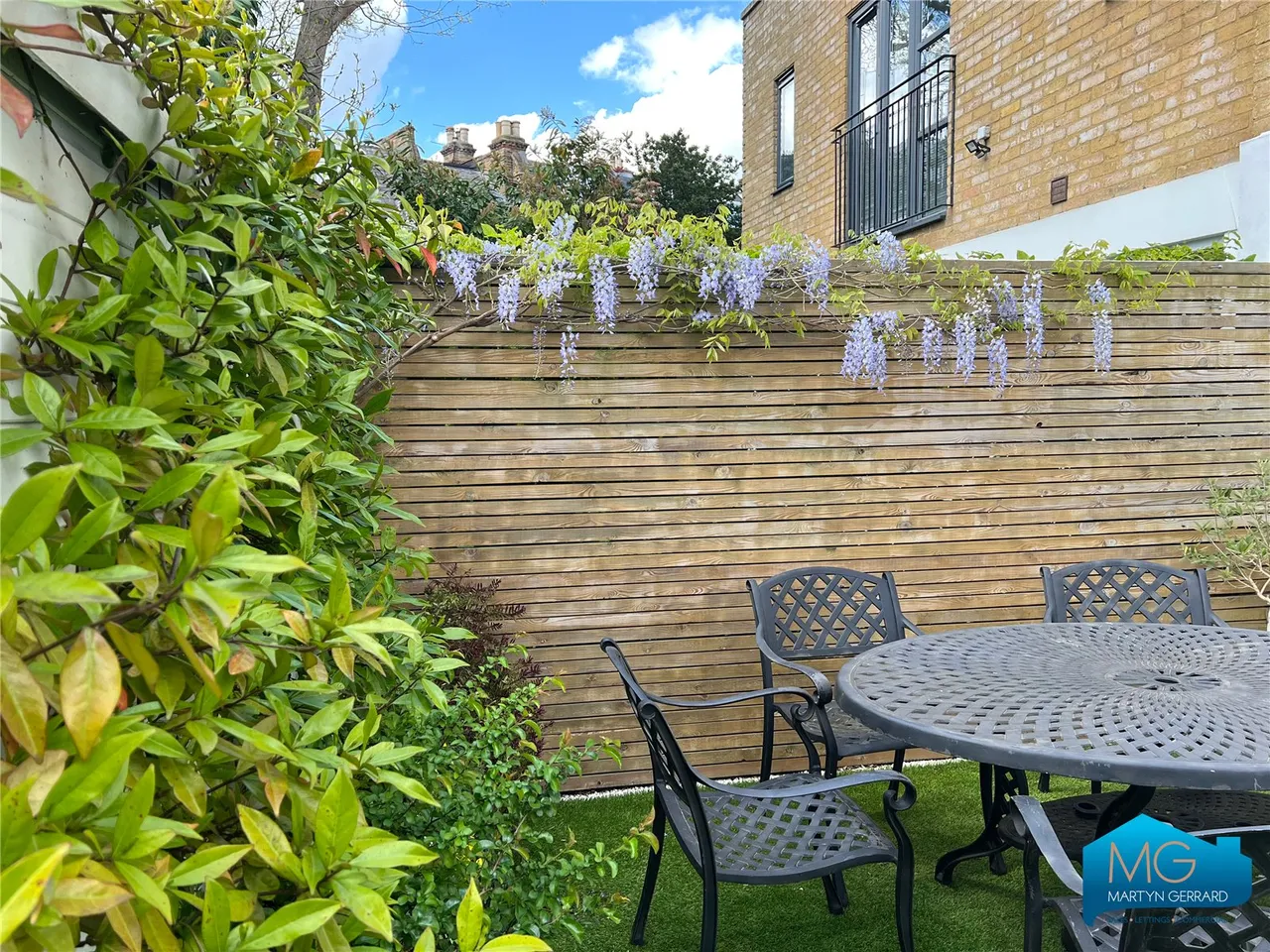 Henrietta Gardens, London, N21, photo 19