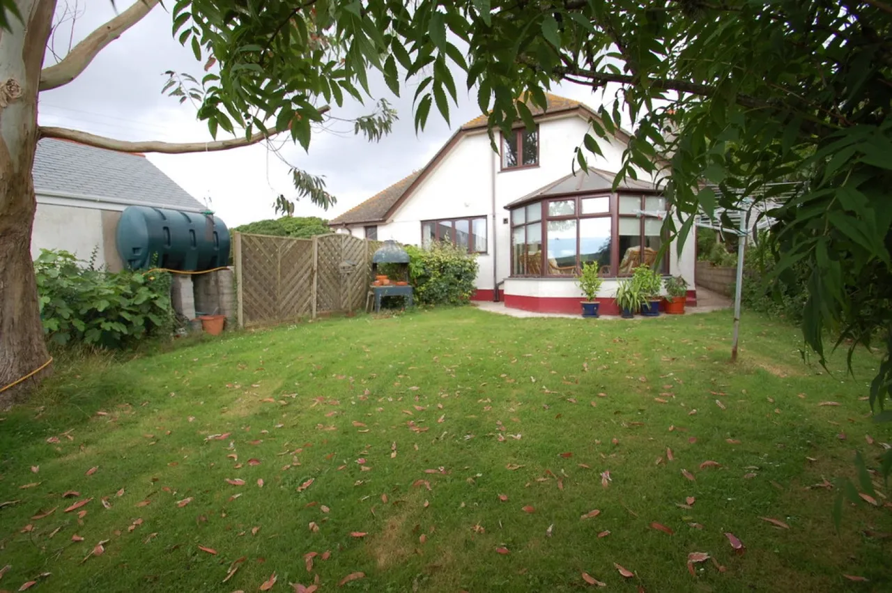 Townshend, photo 6