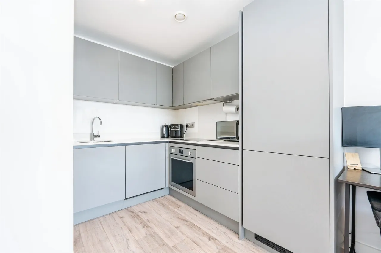 Cherry Tree Road, Watford, WD24, photo 5