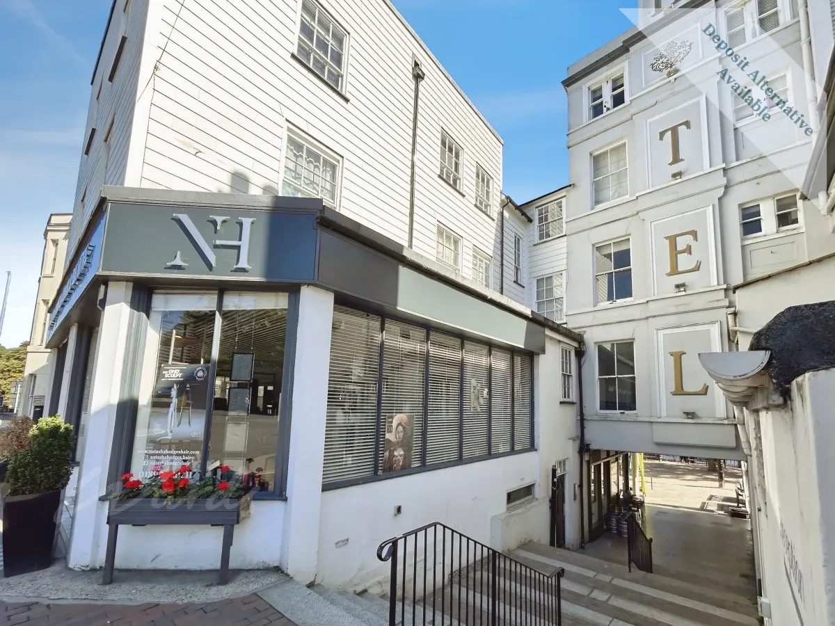 2 bed flat to rent, The Pantiles Tunbridge Wells, TN2