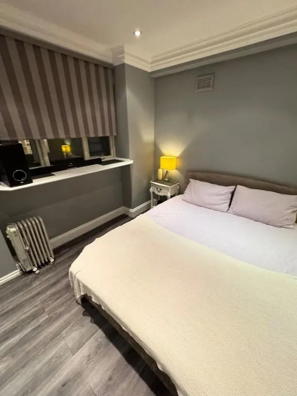 Lancaster Gate, LONDON, photo 4