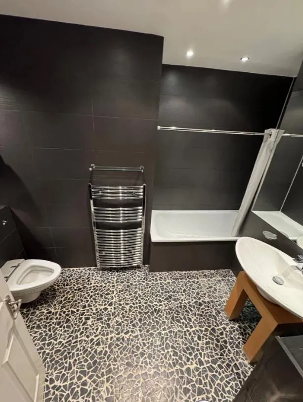 2 bed flat to rent — Lancaster Gate, LONDON