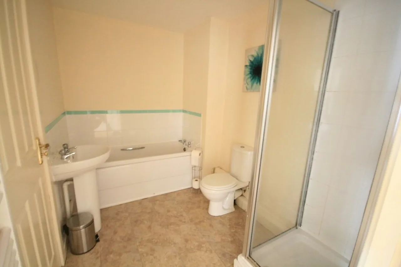 St Mary`s Street, CW1, photo 5