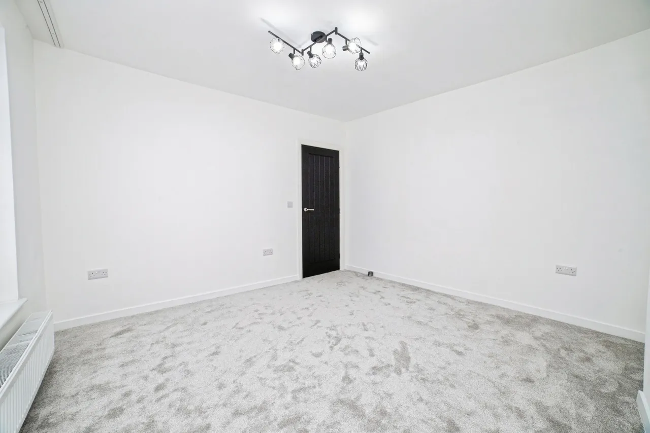 Sutton Road, Huthwaite, Sutton-in-Ashfield, Nottinghamshire, NG17, photo 12