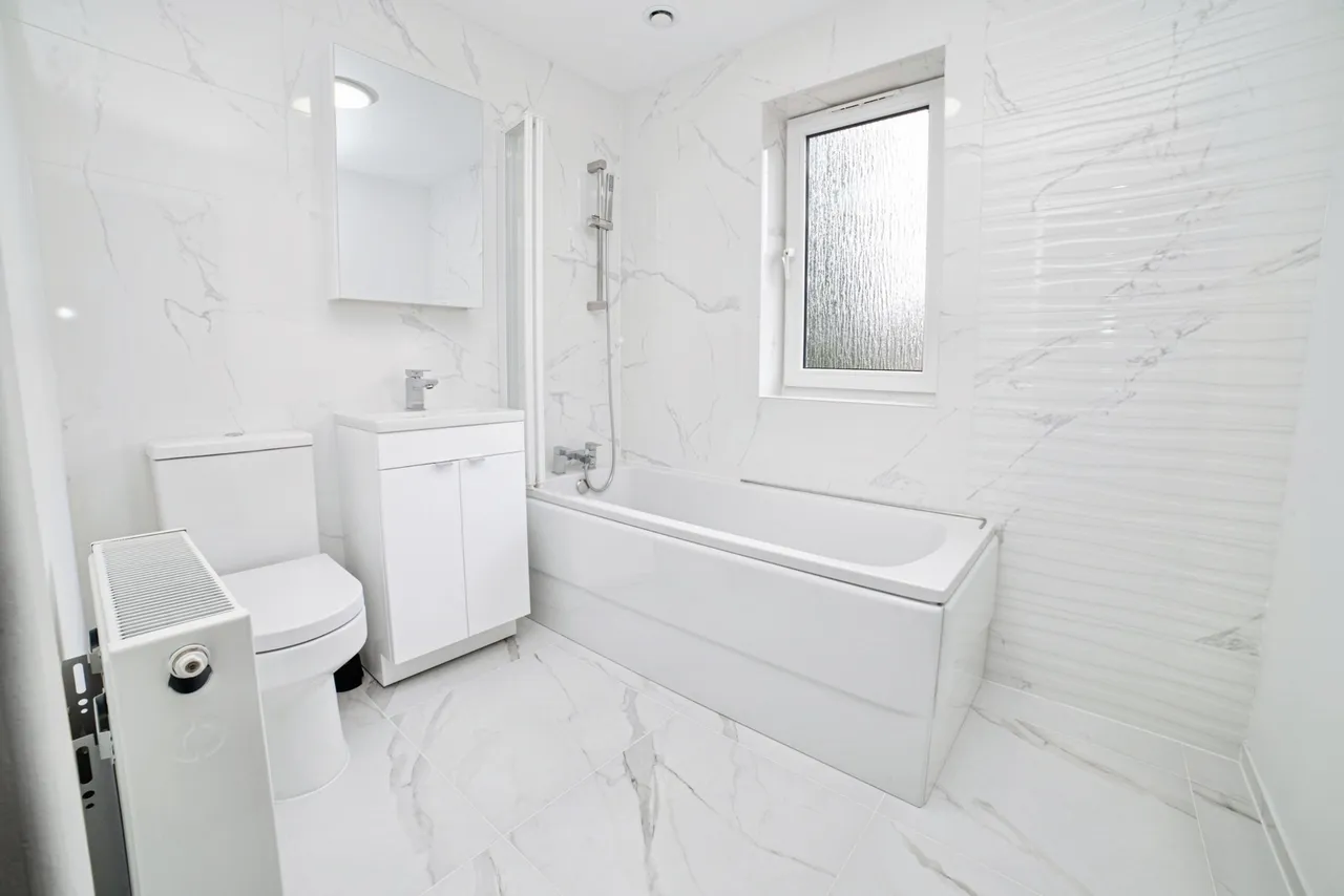 Sutton Road, Huthwaite, Sutton-in-Ashfield, Nottinghamshire, NG17, photo 17