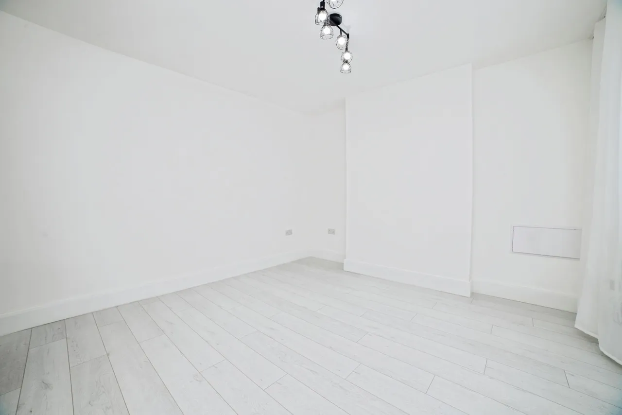 Sutton Road, Huthwaite, Sutton-in-Ashfield, Nottinghamshire, NG17, photo 2