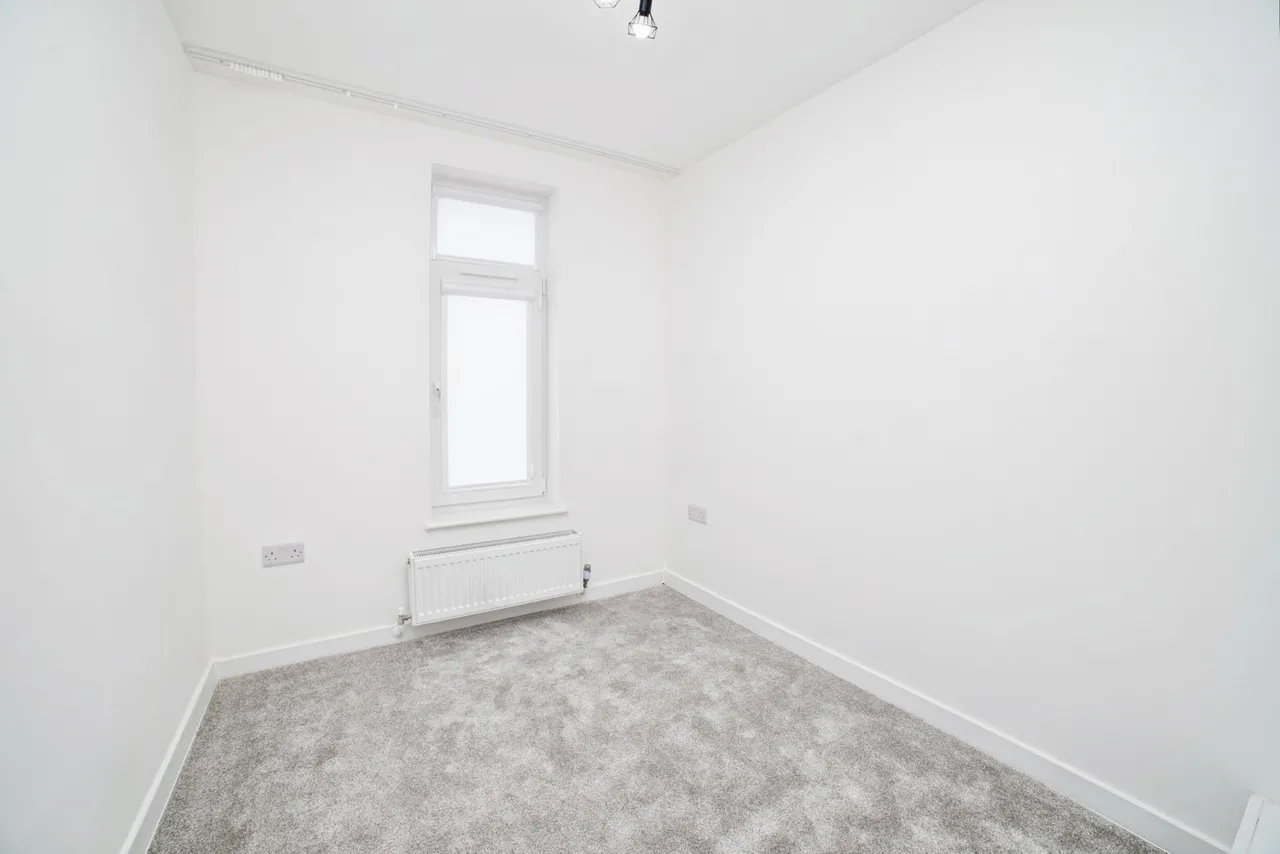 Sutton Road, Huthwaite, Sutton-in-Ashfield, Nottinghamshire, NG17, photo 14