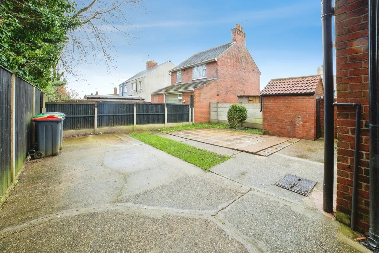 Sutton Road, Huthwaite, Sutton-in-Ashfield, Nottinghamshire, NG17, photo 18