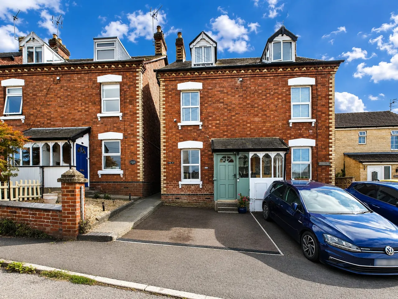 3 bed house for sale, Bath Road, Kings Stanley, GL10