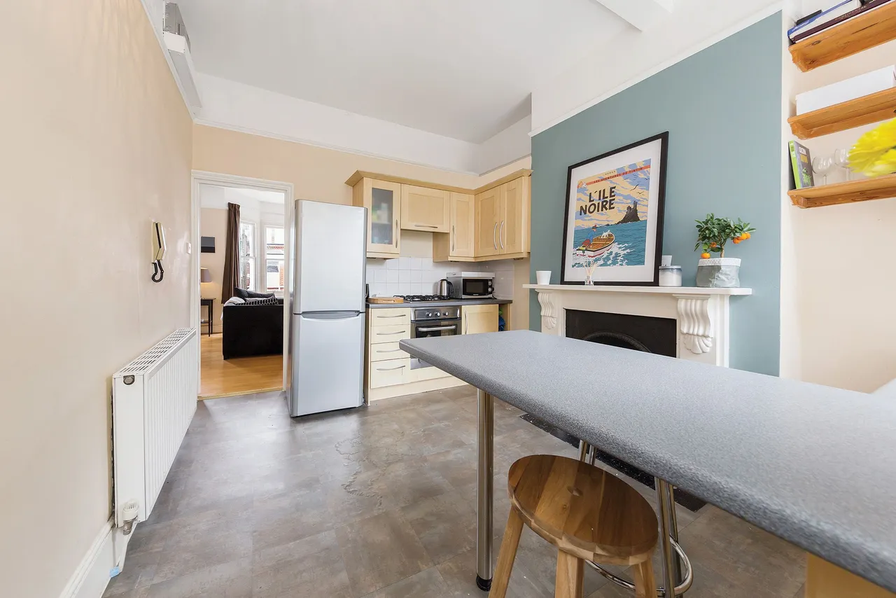 First Floor, 69 Norroy Road, London, photo 8
