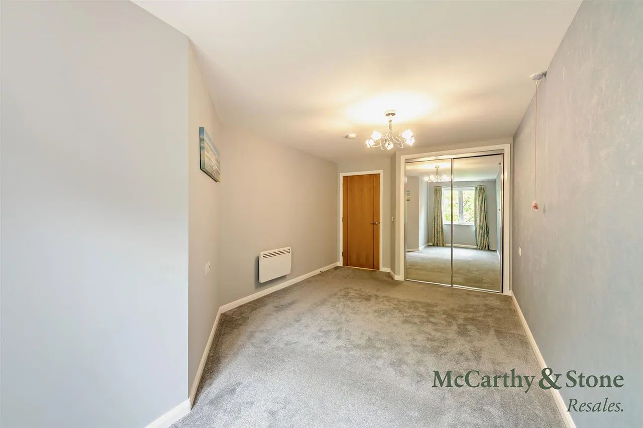 North Road, Ponteland, NE20, photo 18