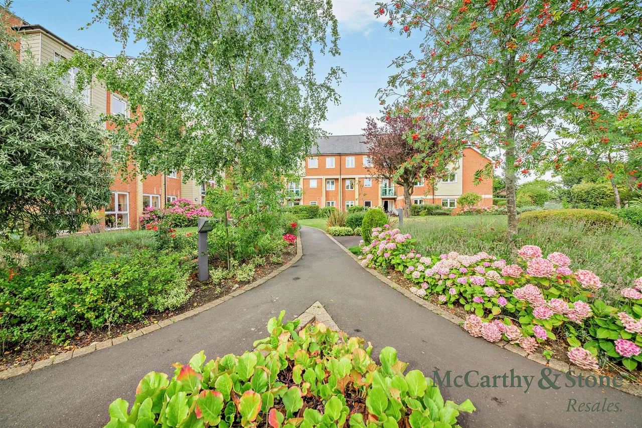 North Road, Ponteland, NE20, photo 14