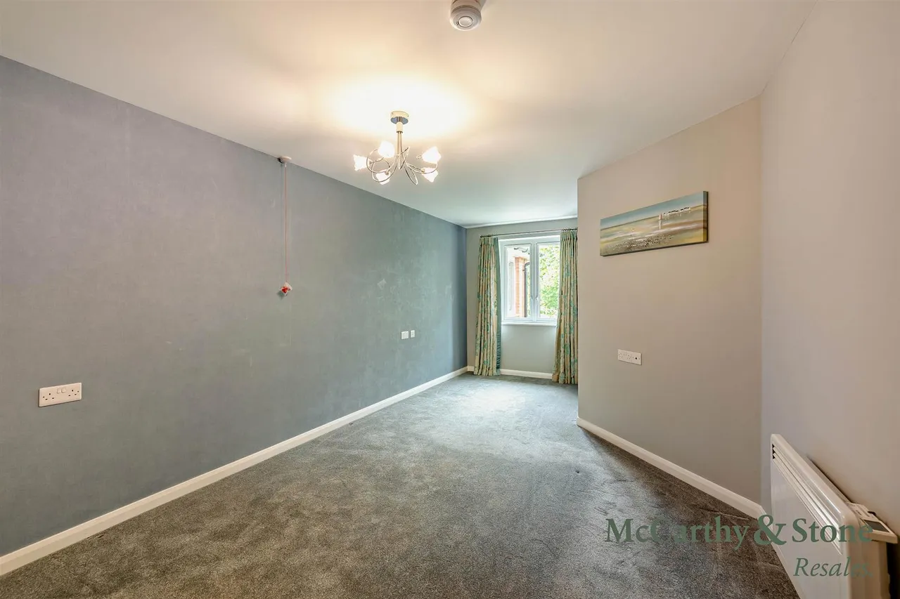 North Road, Ponteland, NE20, photo 17