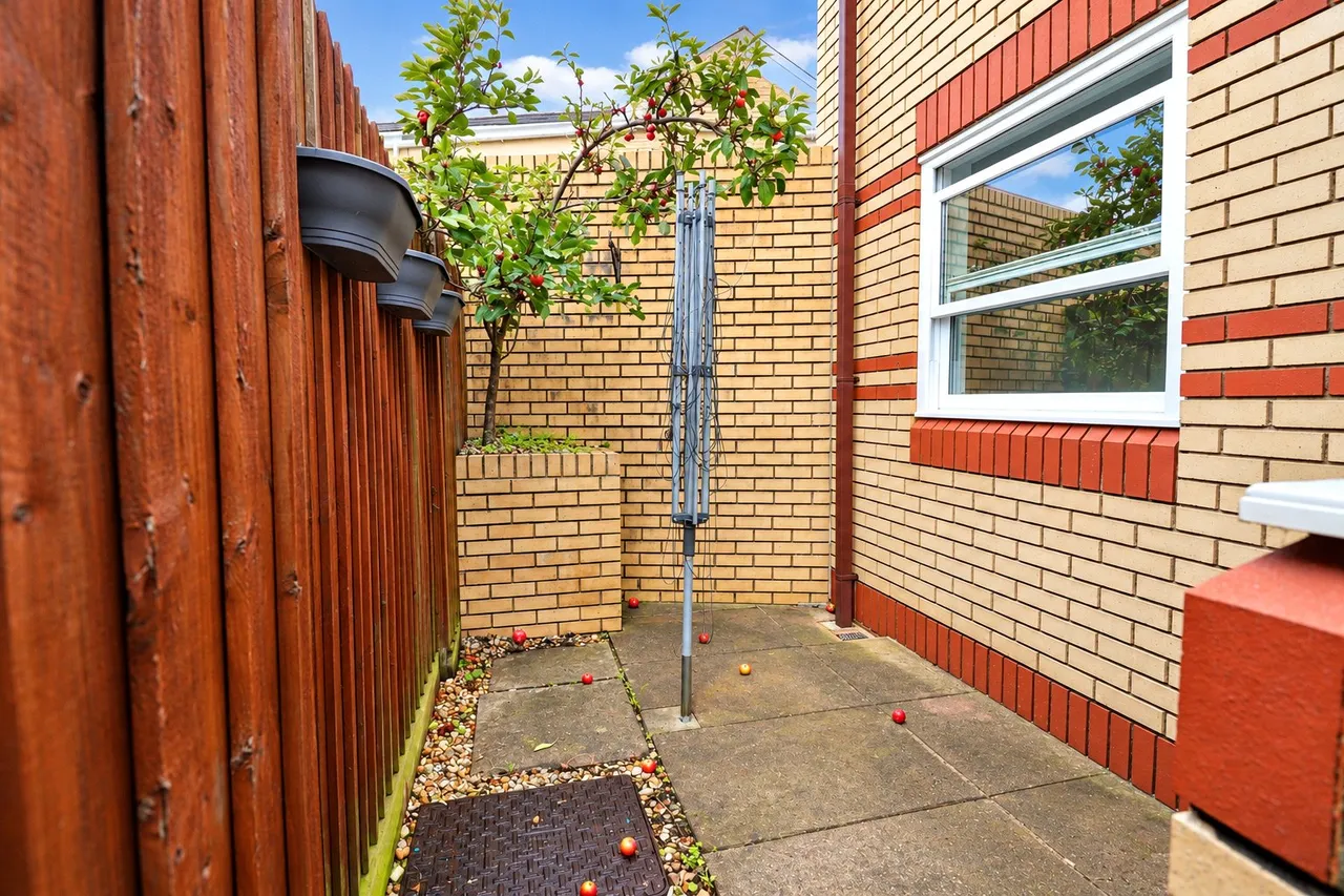 Bidders Court, South Molton, EX36, photo 8