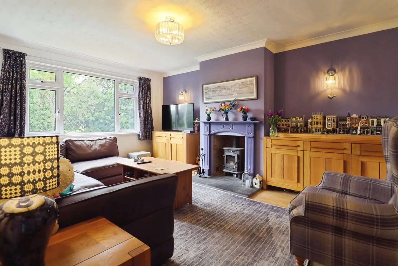 Claude Road West, Barry, CF62, photo 4