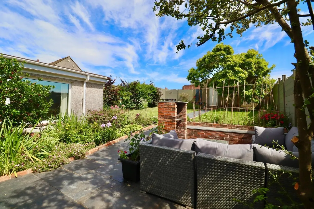 Claude Road West, Barry, CF62, photo 24