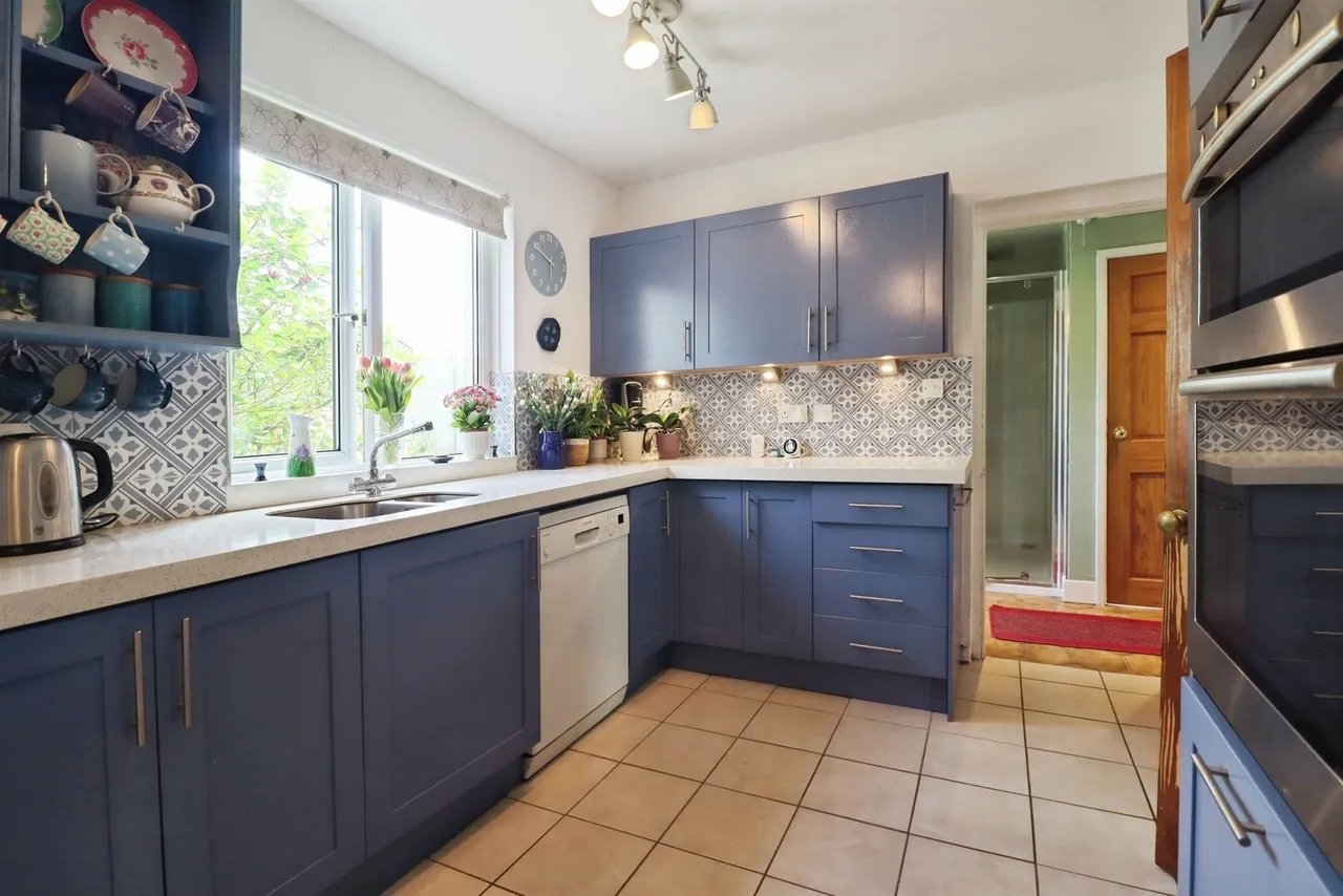 Claude Road West, Barry, CF62, photo 10