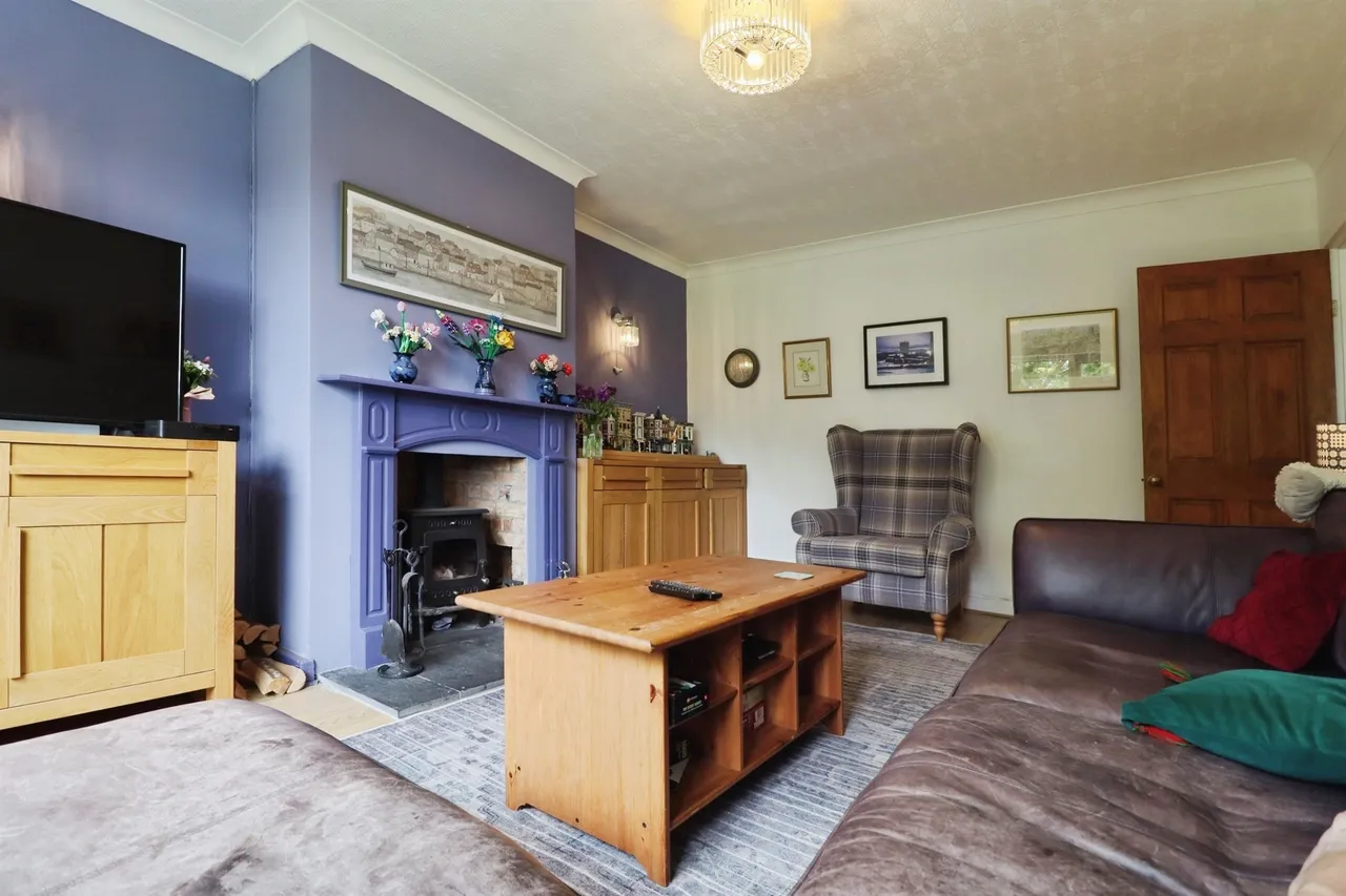 Claude Road West, Barry, CF62, photo 8