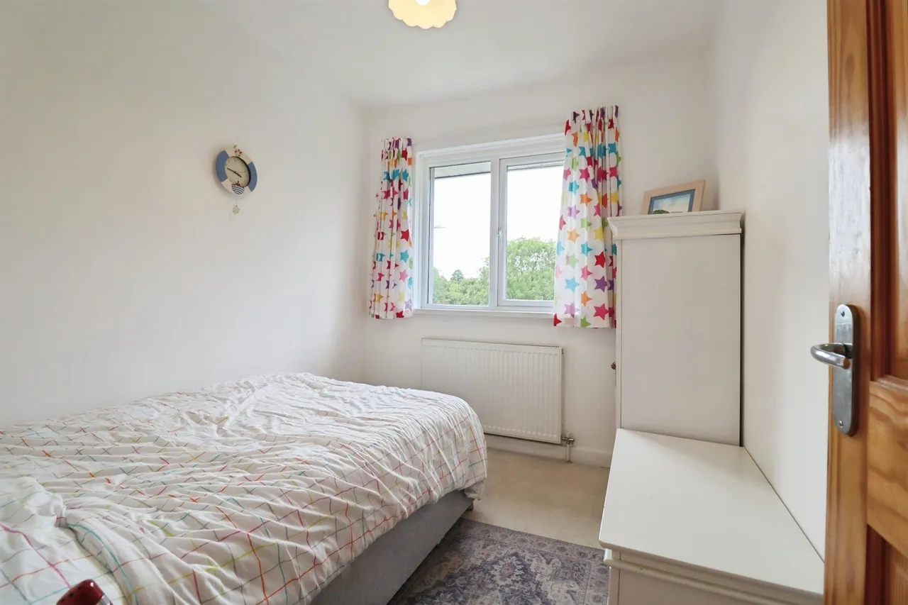 Claude Road West, Barry, CF62, photo 17