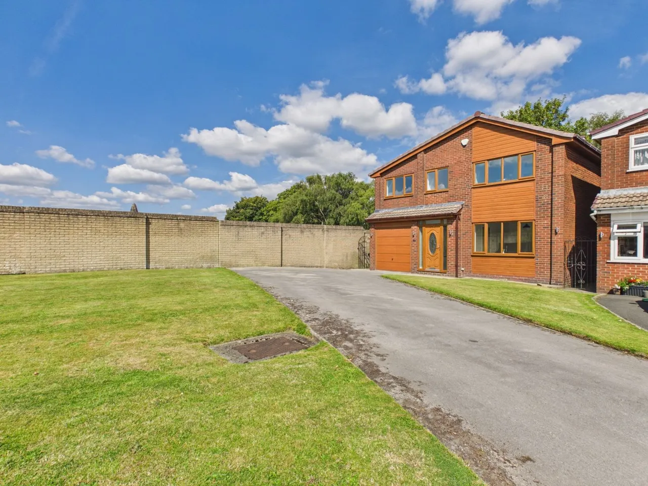 Harold Avenue, Dukinfield, SK16, photo 2