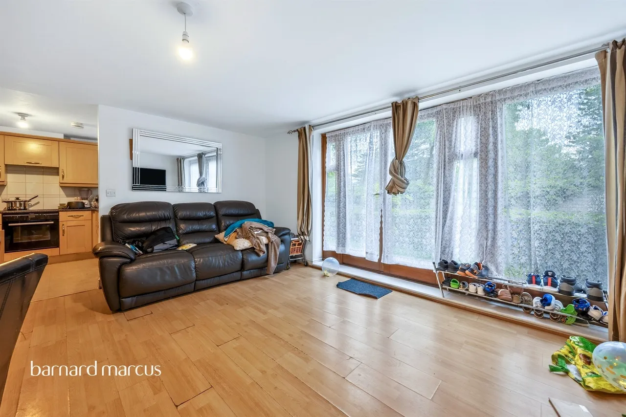 Harry Close, Croydon, photo 4