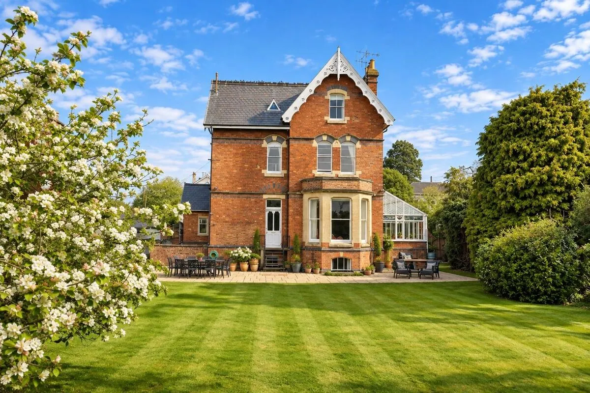 6 bed house for sale, Moorend Park Road, Cheltenham, GL53