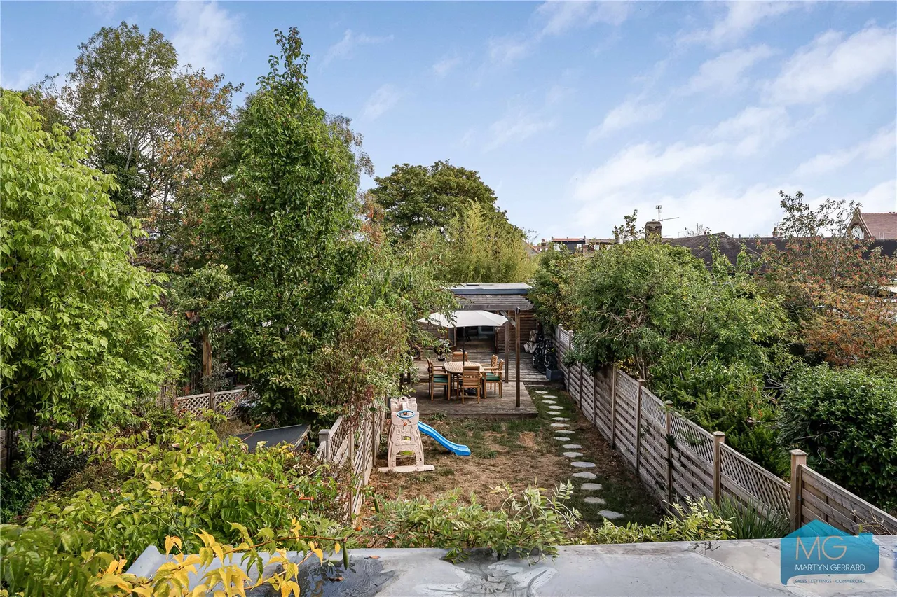 Long Lane, London, N3, photo 18