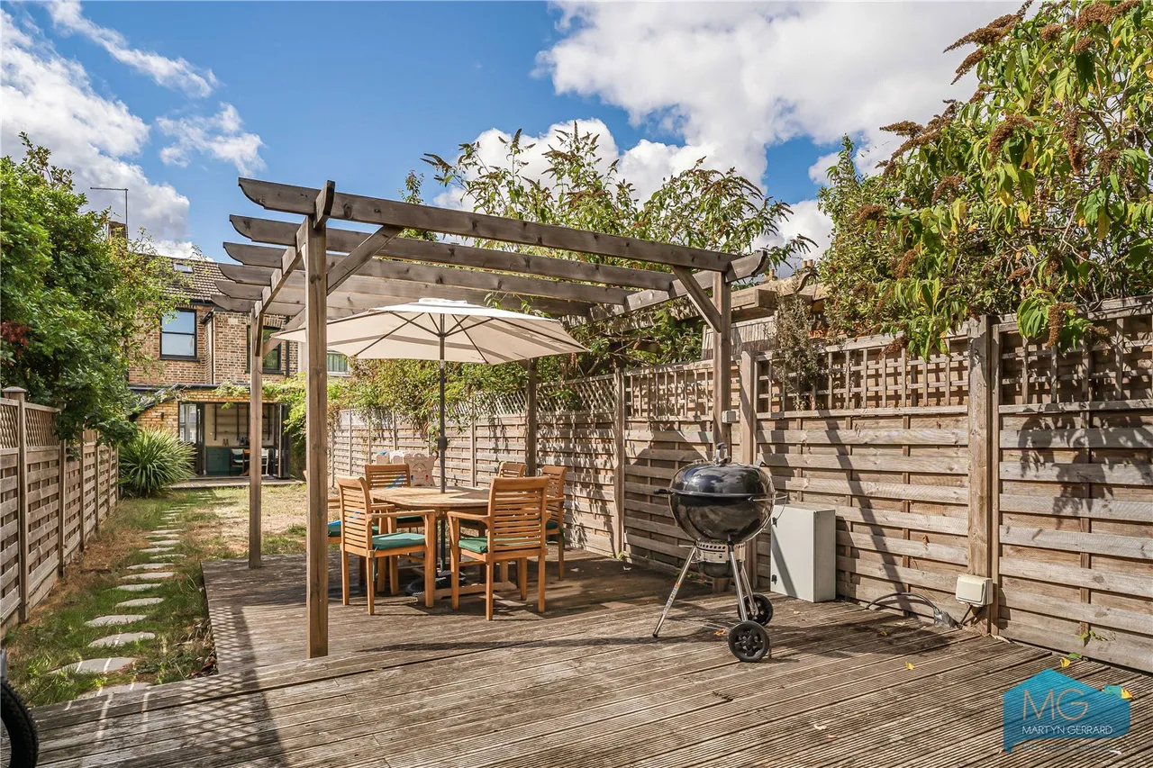 Long Lane, London, N3, photo 17