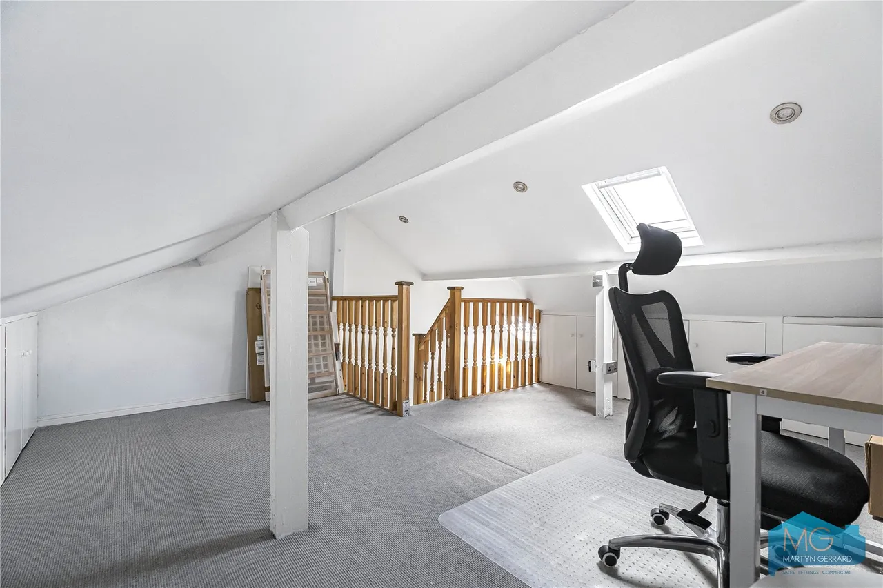 Long Lane, London, N3, photo 25