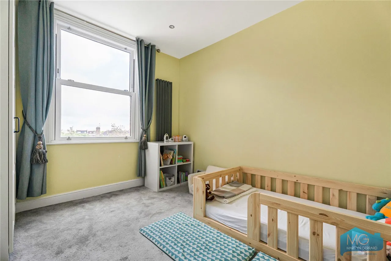 Long Lane, London, N3, photo 12