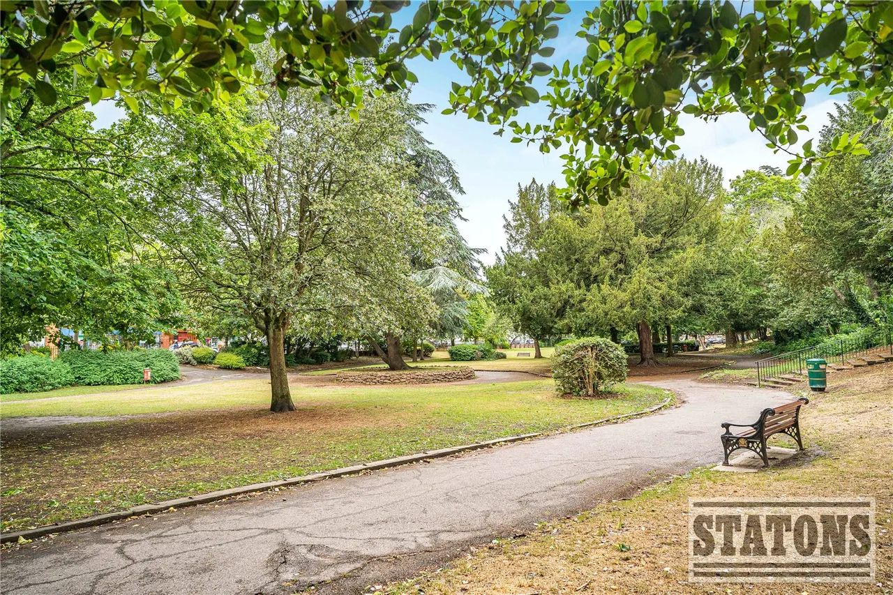 The Logans, Blenheim Road, Barnet, EN5 4NQ, photo 10