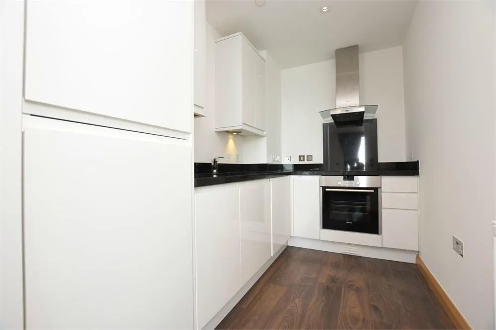 Fulton Road, Wembley, HA9, photo 3