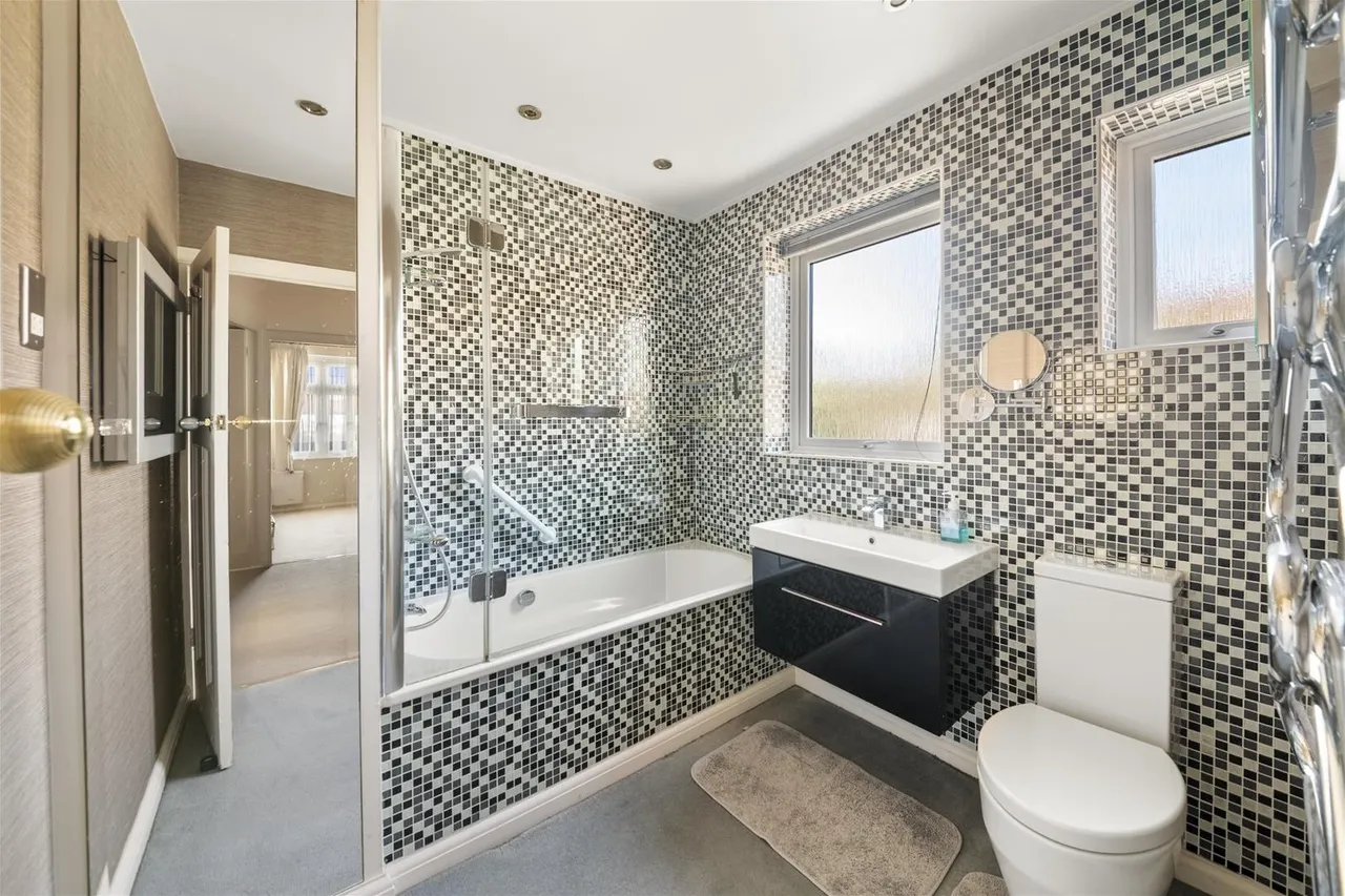 Chestnut Grove, Isleworth, photo 10