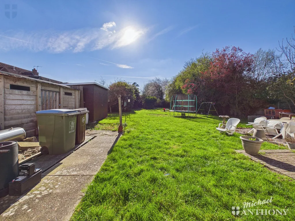 Wendover Road, Stoke Mandeville, Aylesbury, HP22 5TD, photo 30