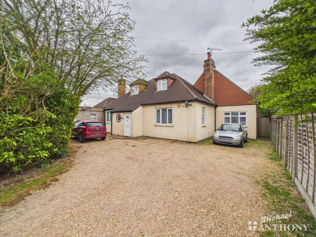 Wendover Road, Stoke Mandeville, Aylesbury, HP22 5TD, photo 28