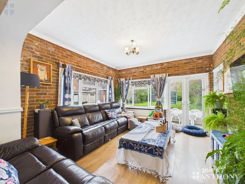 Wendover Road, Stoke Mandeville, Aylesbury, HP22 5TD, photo 16