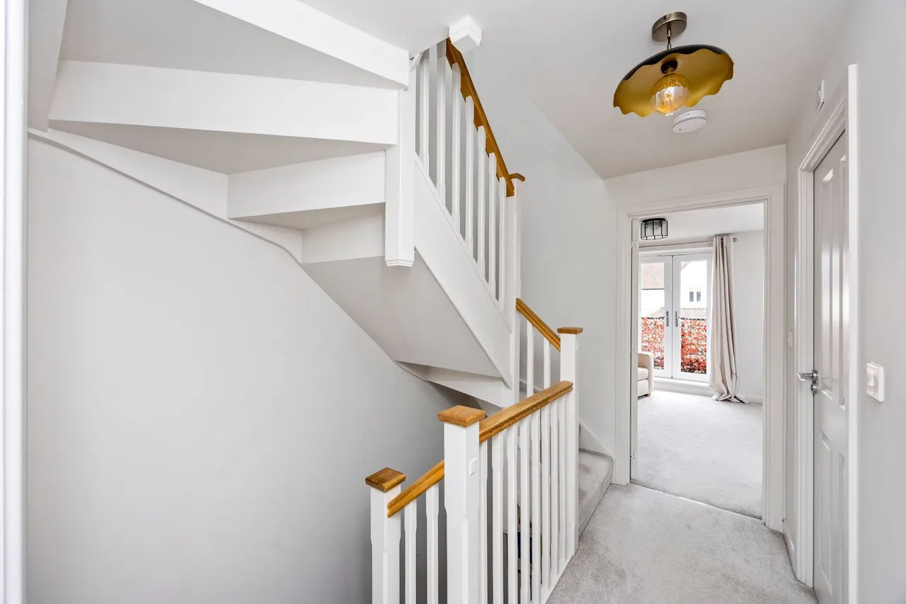 Wells Croft, Broadbridge Heath, RH12, photo 15