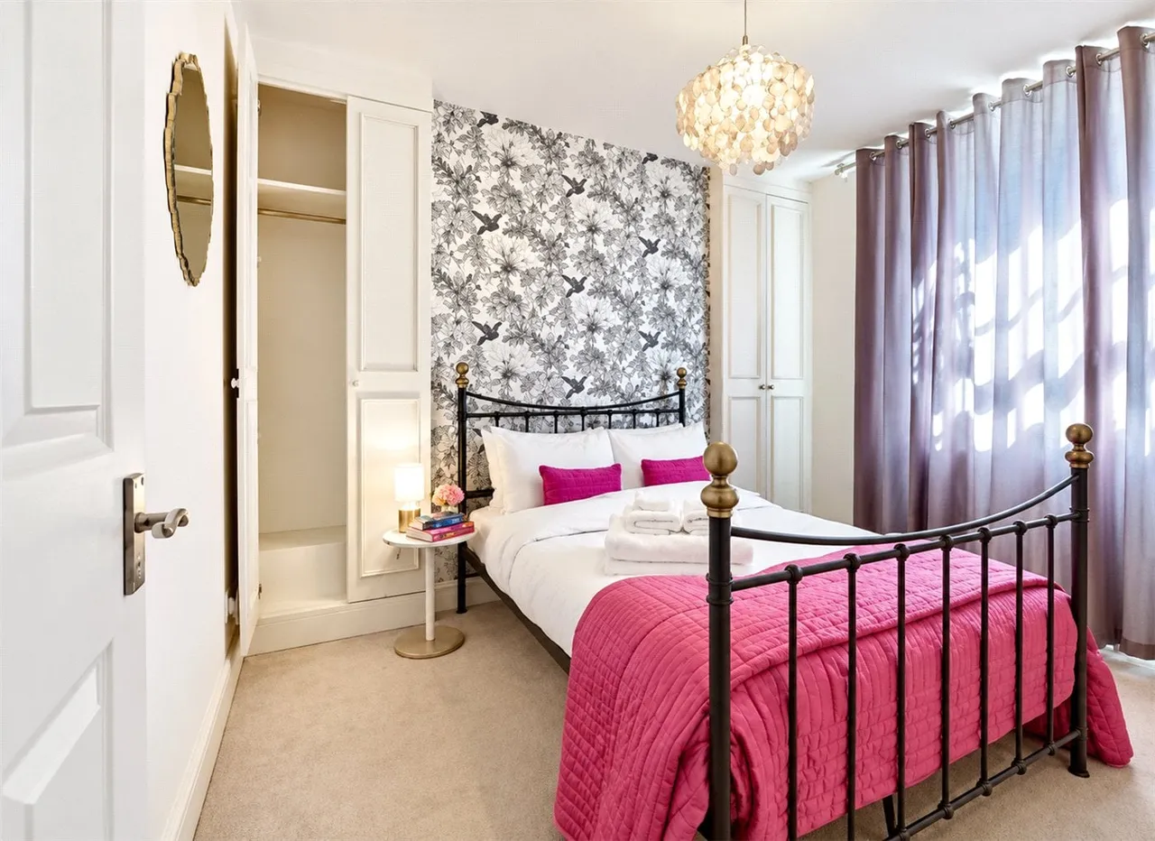 Amwell Street, London, EC1R, photo 5