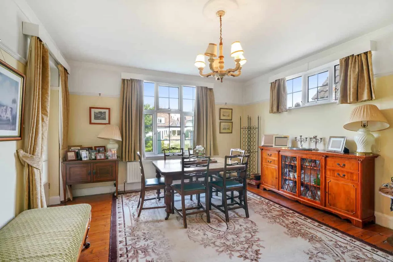 Molember Road, East Molesey, KT8, photo 5