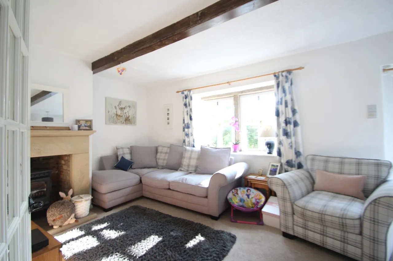 Church Lane, Esholt, BD17, photo 2