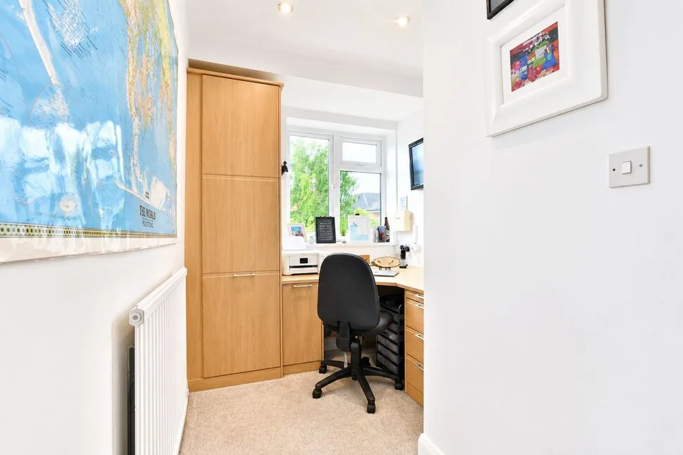 Kings Road, Wilmslow, Cheshire, SK9, photo 11