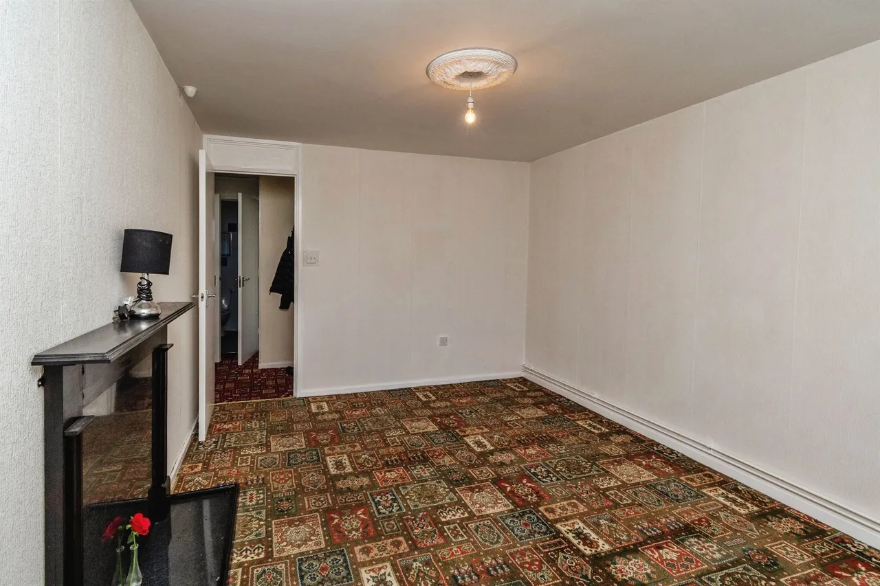 Hartshorn Street, Bilston, WV14, photo 5