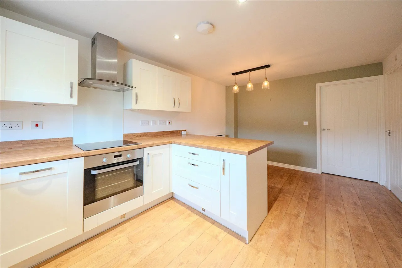 Moseley Beck Crescent, Leeds, LS16, photo 3