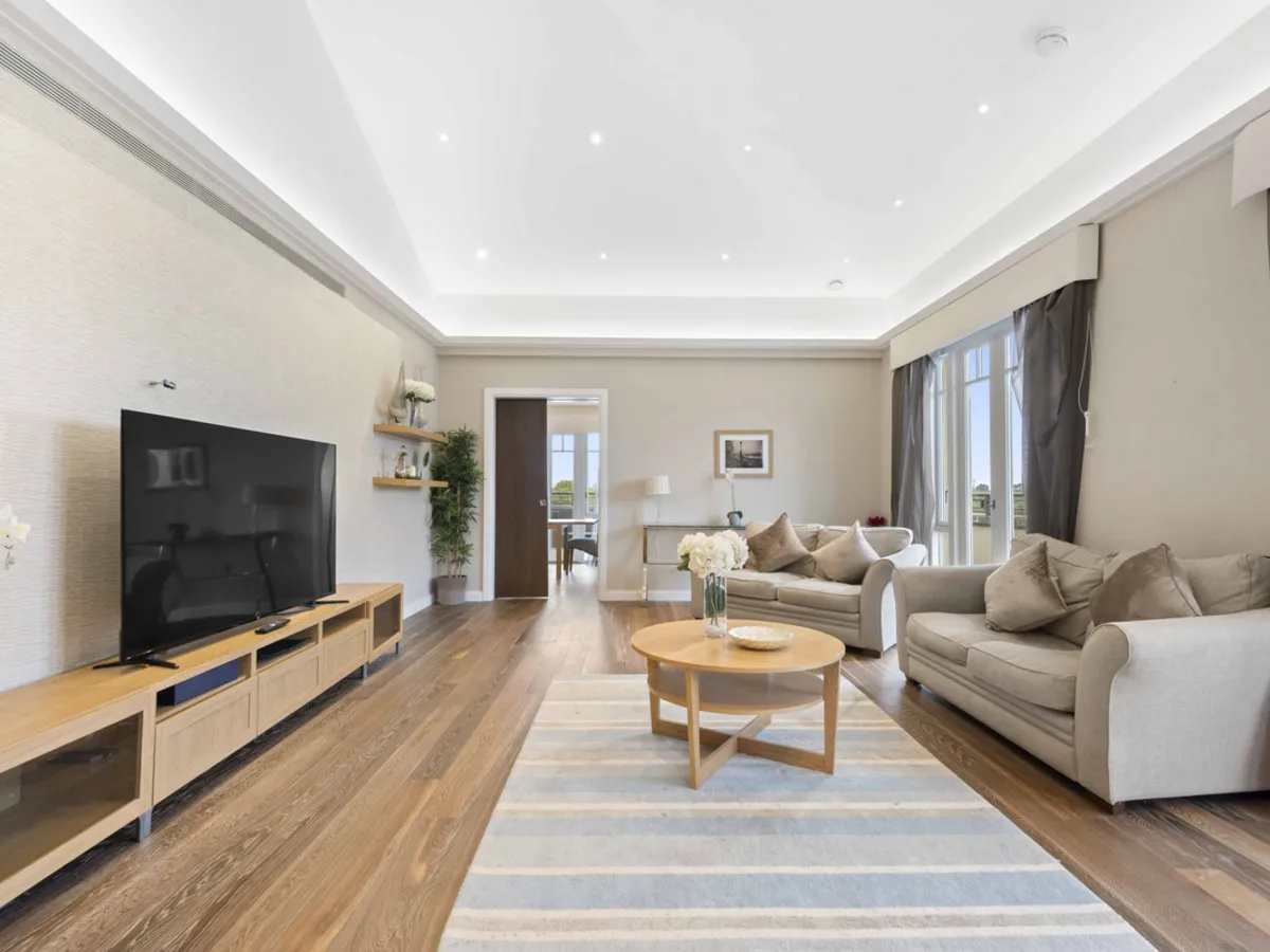 Carnwath Road, London, SW6, photo 15