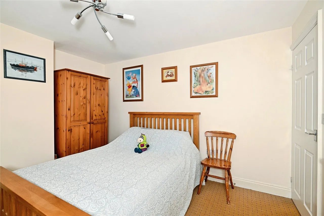 High Street, Queenborough, ME11, photo 16