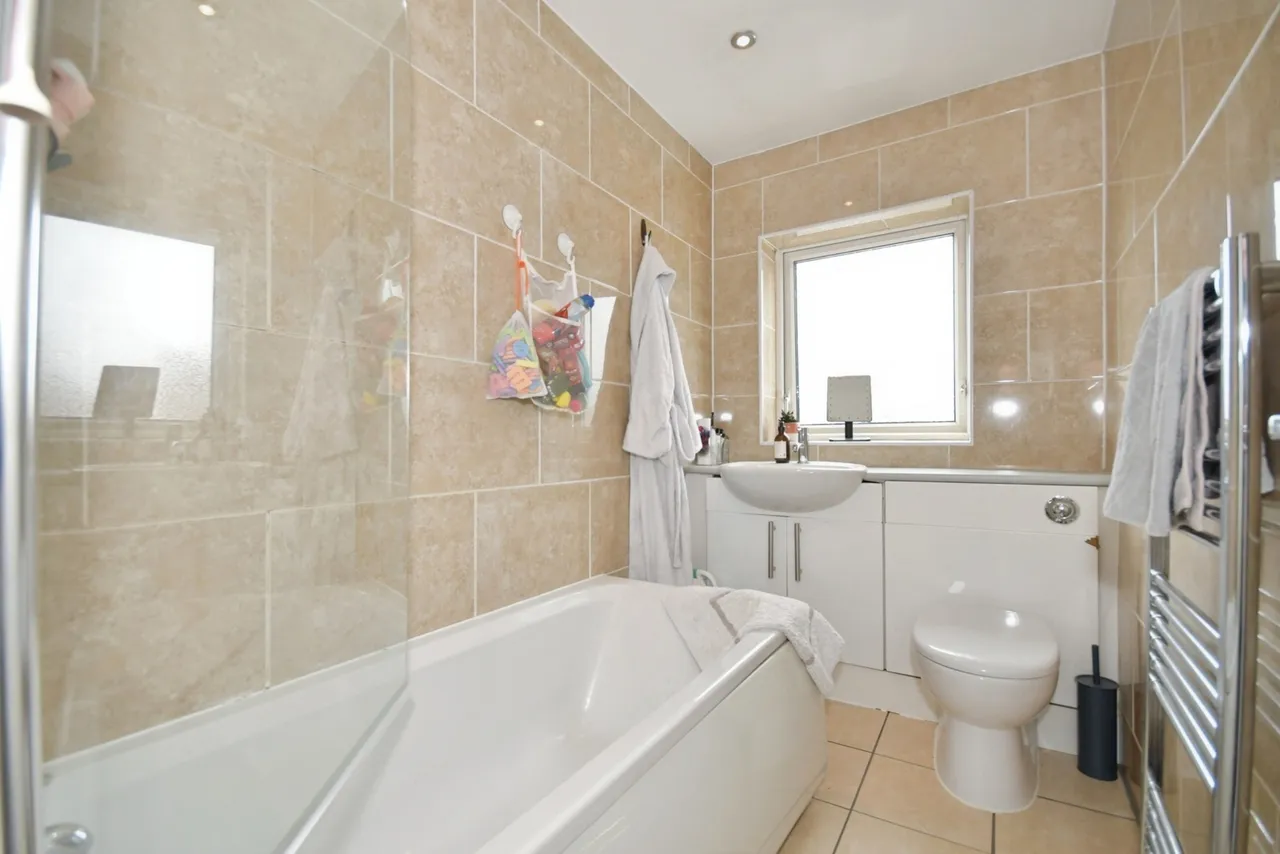 Meadow View, Holmewood, S42, photo 13